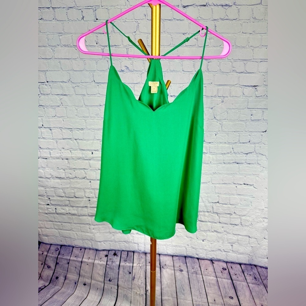 J Crew scalloped neckline lined tank green top. Size 10 NWOT